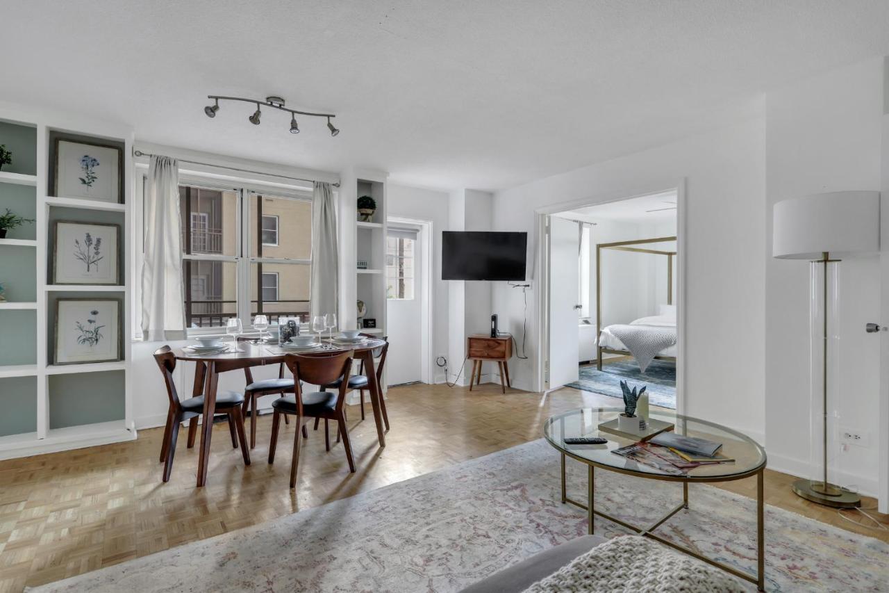 1 Bedroom Downtown Condo Amazing Location*Self Check-In** Атланта Екстериор снимка