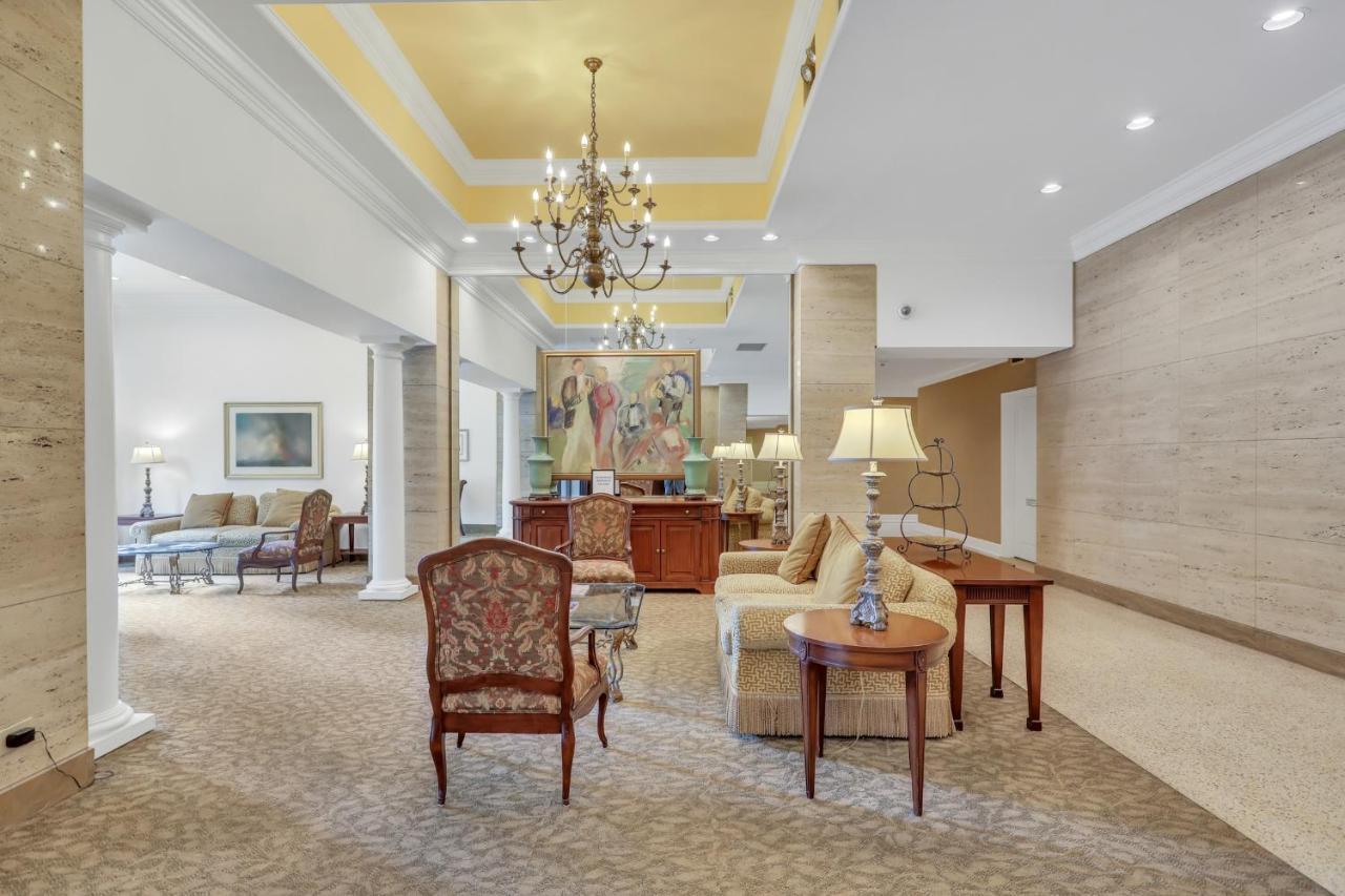 1 Bedroom Downtown Condo Amazing Location*Self Check-In** Атланта Екстериор снимка